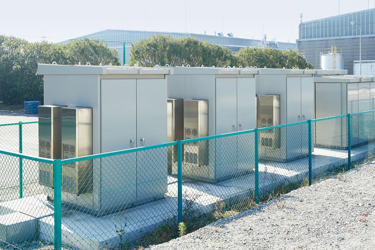 Cooling of outdoor panel