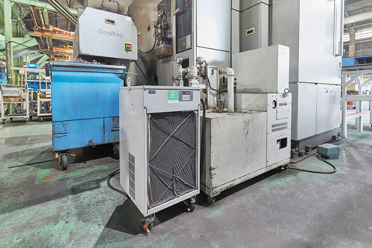 Machining center spindle cooling