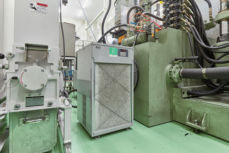 Hydraulic oil cooling for presses